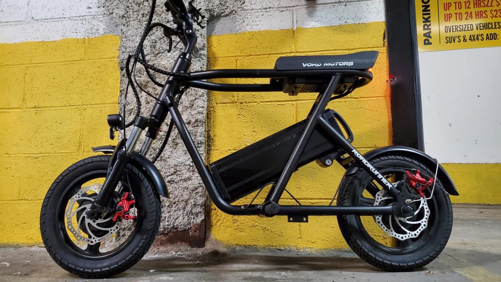 EMOVE RoadRunner Electric Scooter - Side