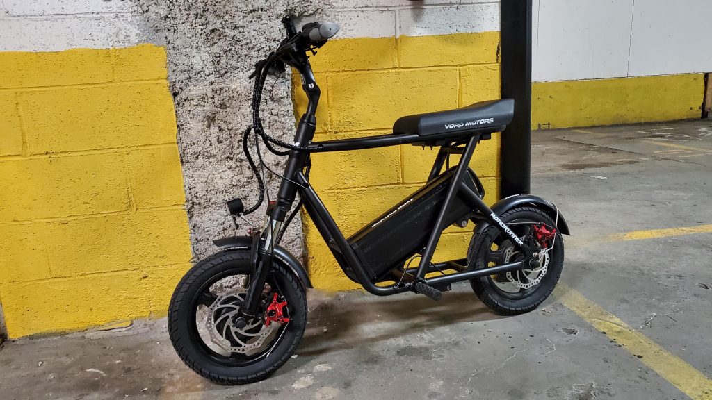EMOVE RoadRunner Electric Scooter - Garage