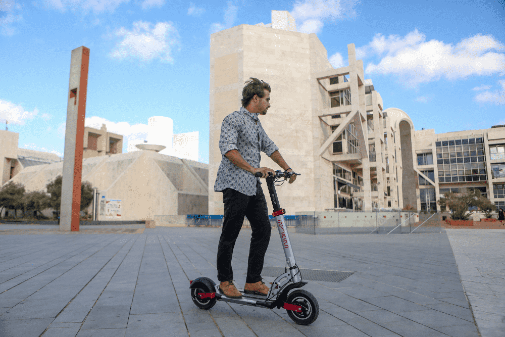 INOKIM Quick 4 Electric Scooter - City Riding