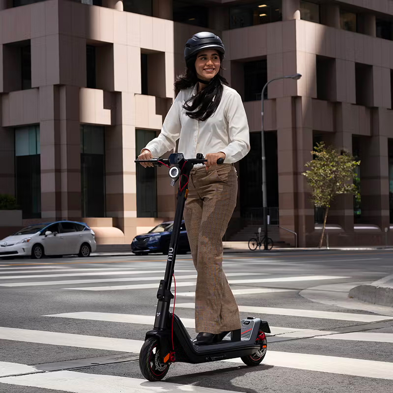 NIU KQi3 Max Electric Kick Scooter